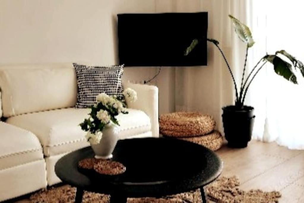 Cozy 2 Apartment *